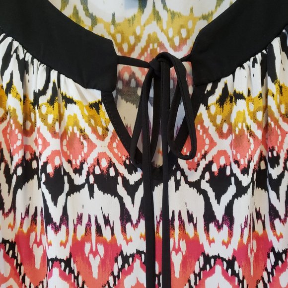 AB Studio Tie Front Sleeveless Top - Picture 3 of 4